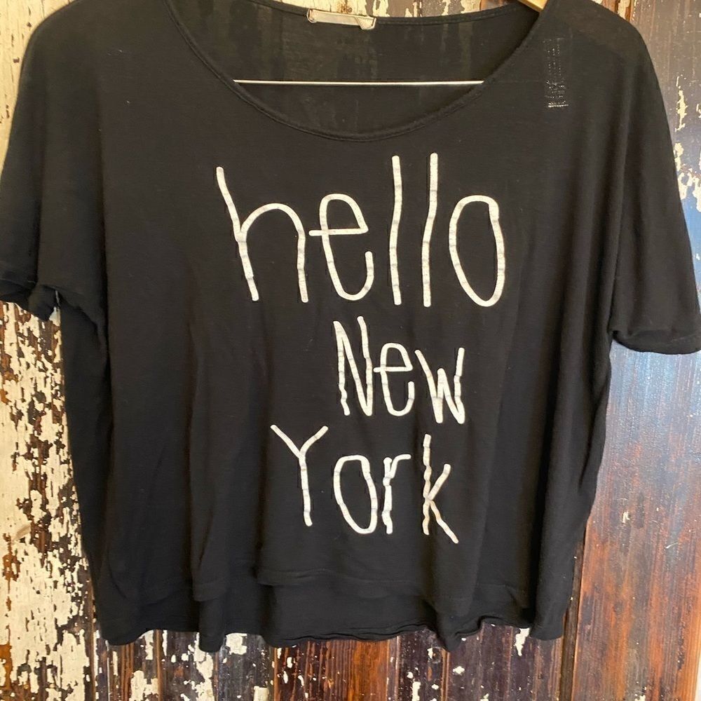Pre-loved Hello New York/Goodbye LA crop top.